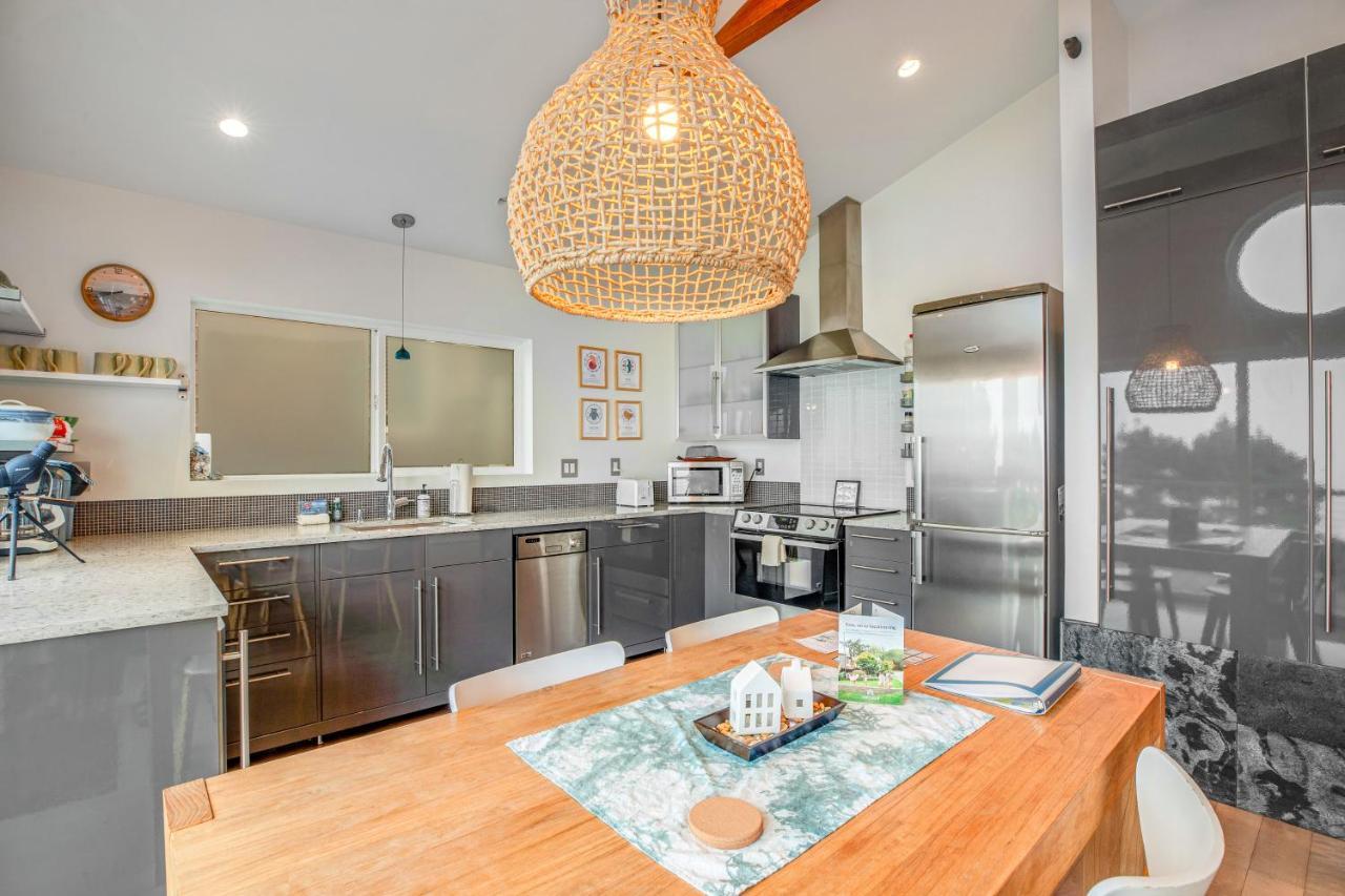 Crowsnest Oceanside Exterior foto
